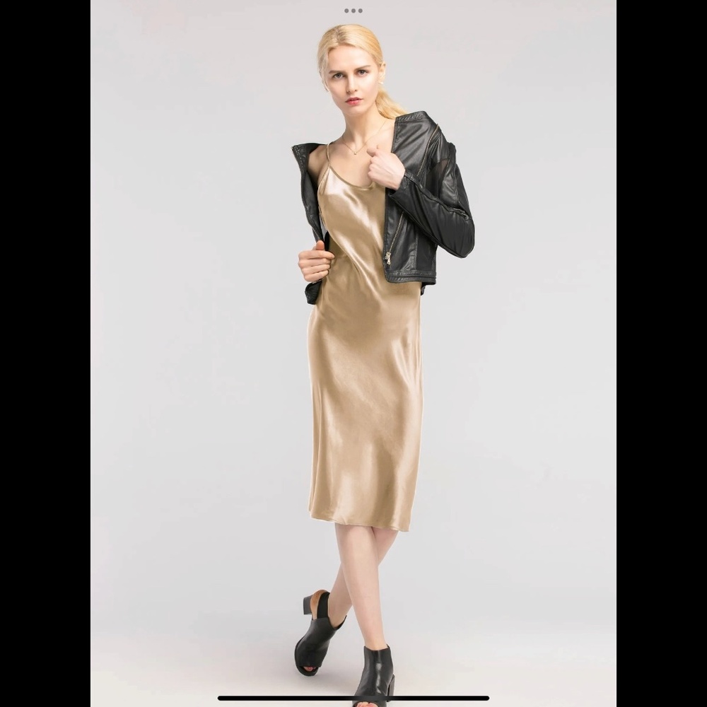 LILYSILK Slip Dress. New with tags.